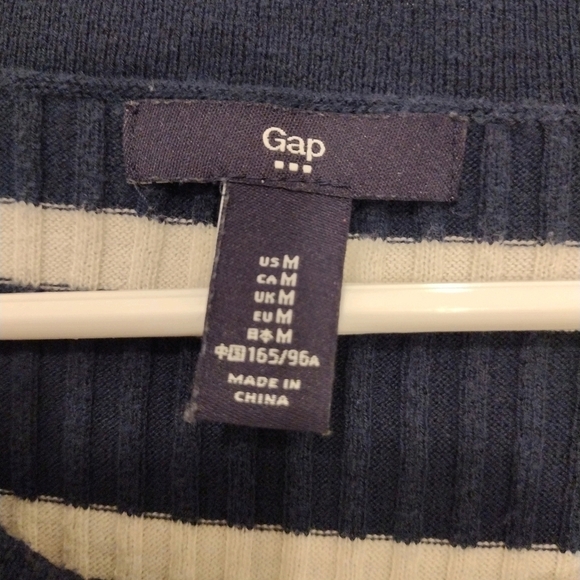 Gap - Striped Sweater - Picture 10 of 11